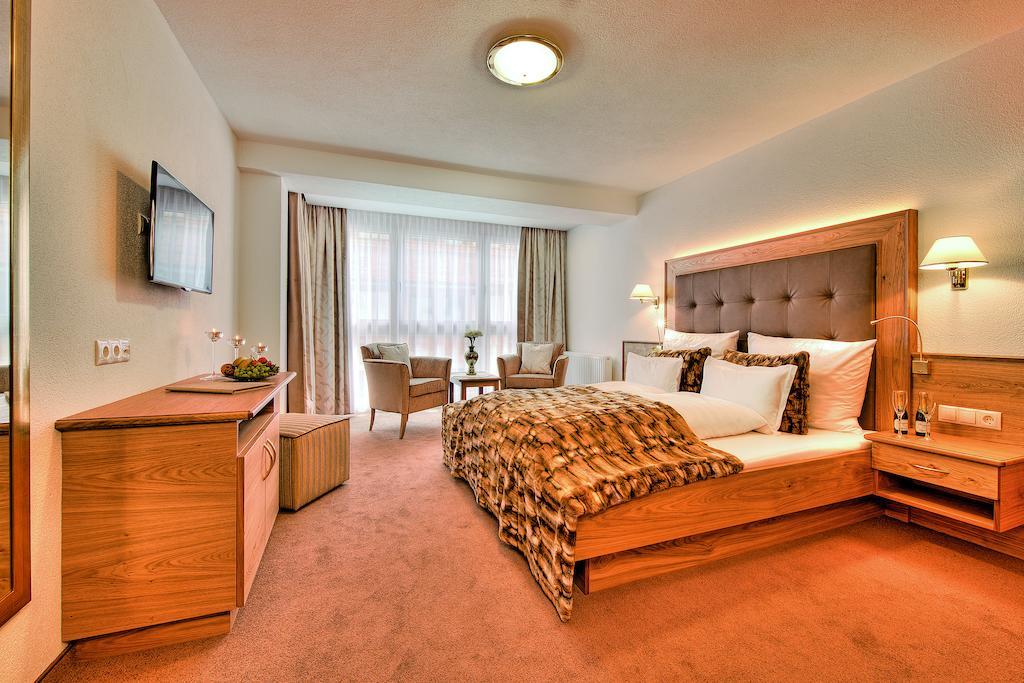 Hotel Garni Urezza Ischgl Exterior photo