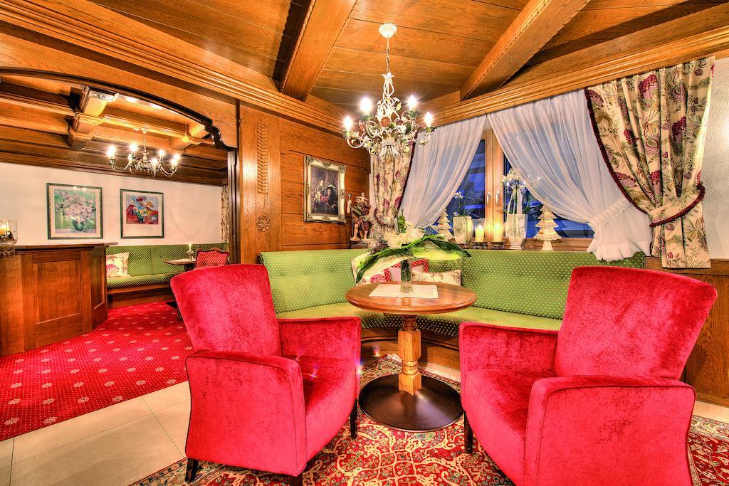 Hotel Garni Urezza Ischgl Exterior photo