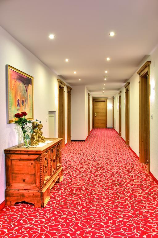 Hotel Garni Urezza Ischgl Exterior photo