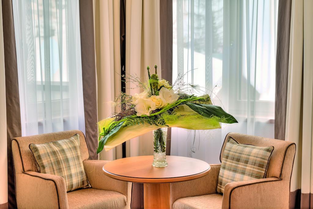 Hotel Garni Urezza Ischgl Exterior photo